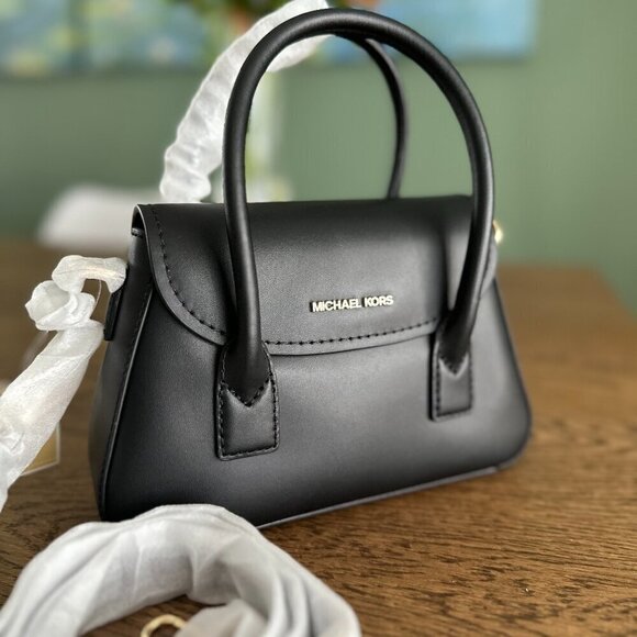 NEW! NWT Michael Kors Katya Small Flap Satchel Crossbody Purse Bag Black WOmen - Picture 1 of 5